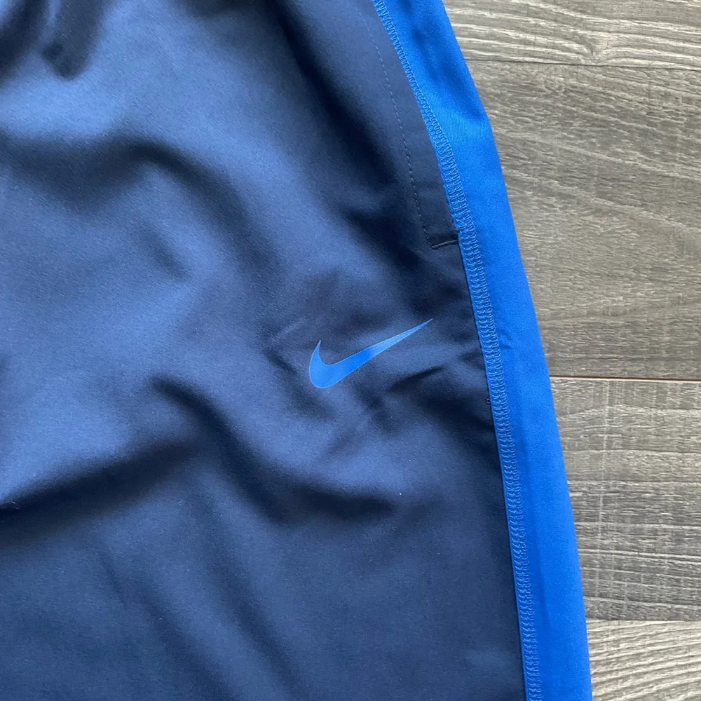 NWT Nike Team Woven Dri Fit Training Pants Men’s MEDIUM Blue Cord Hem 377786-451
